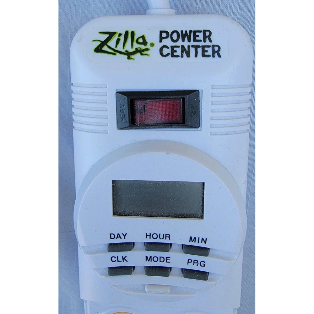 Zilla Digital Power Center 8 Outlet Surge Protector Timer Strip White 09304-1